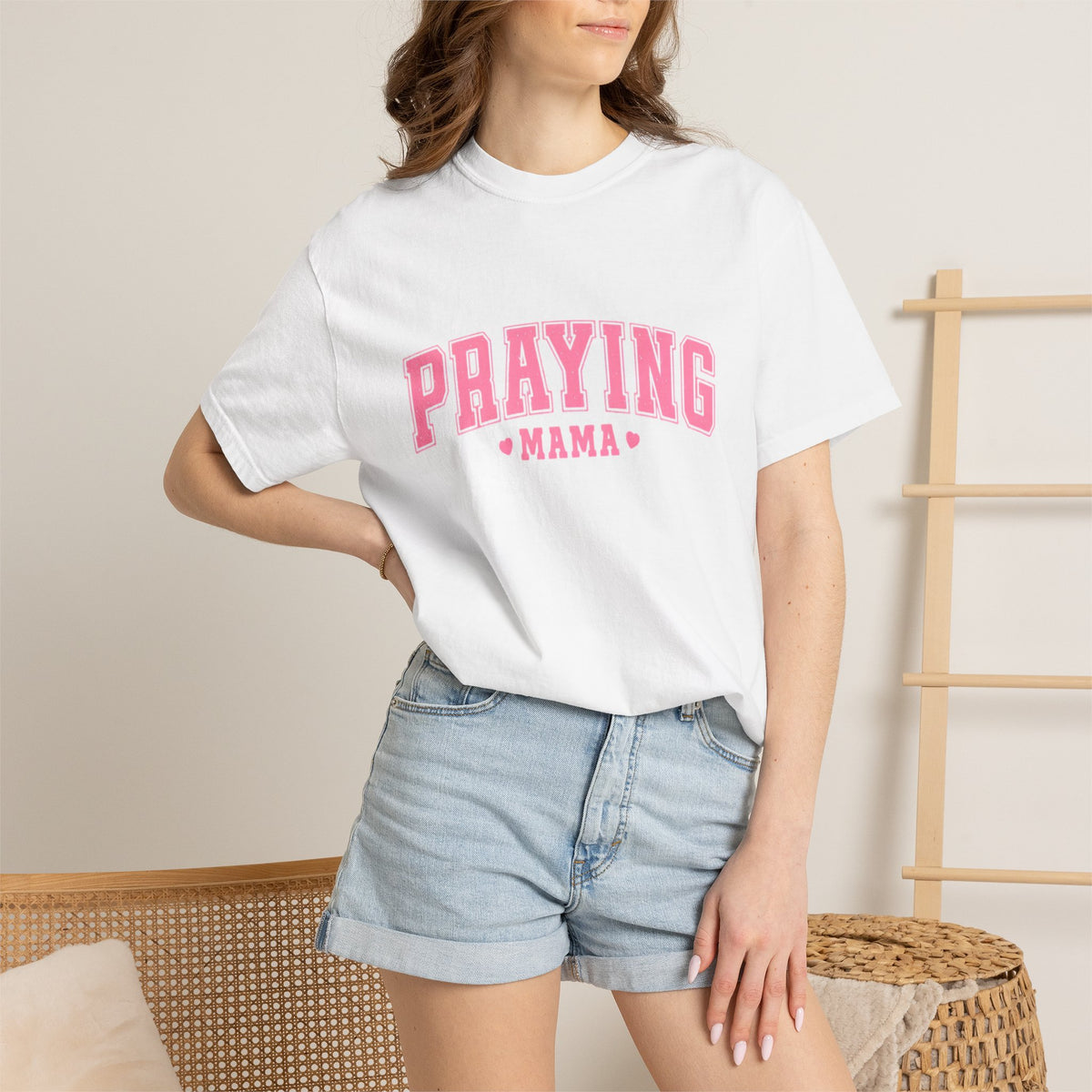 Praying Mama T-Shirt — Faith-Inspired Women's Prayer Tee